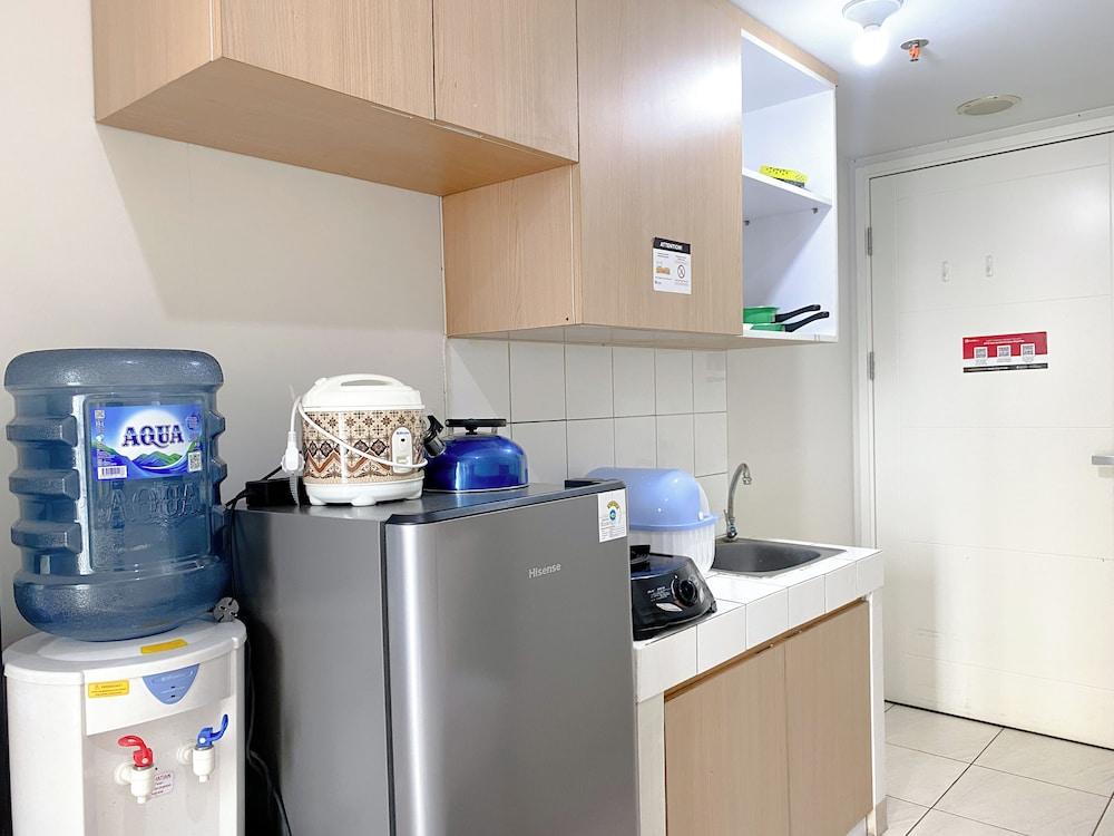Homey And Simply Look Studio Springlake Summarecon Bekasi Apartment