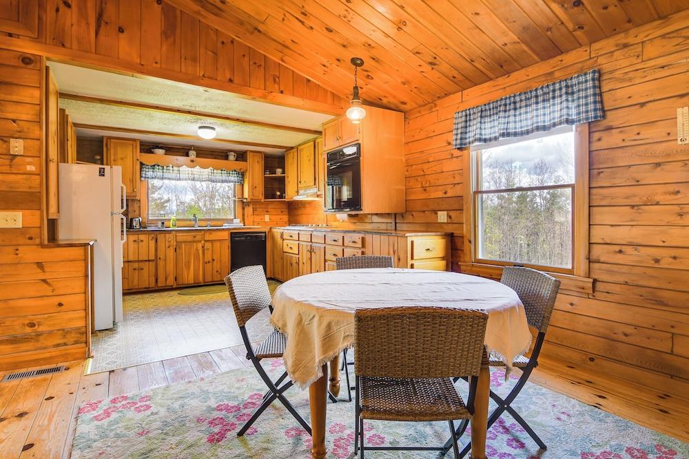 Charming Lovell Cabin - 7 Mi to Kezar Lake!