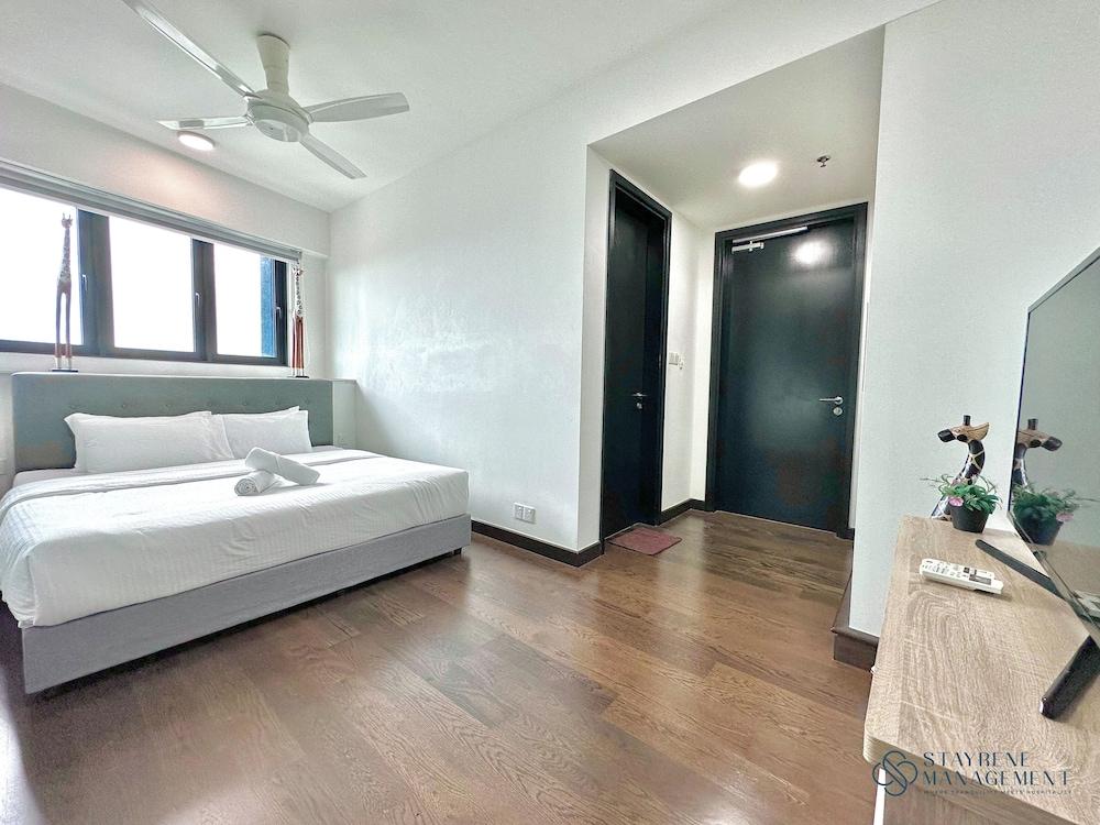 Almas Suites Puteri Harbour by Stayrene