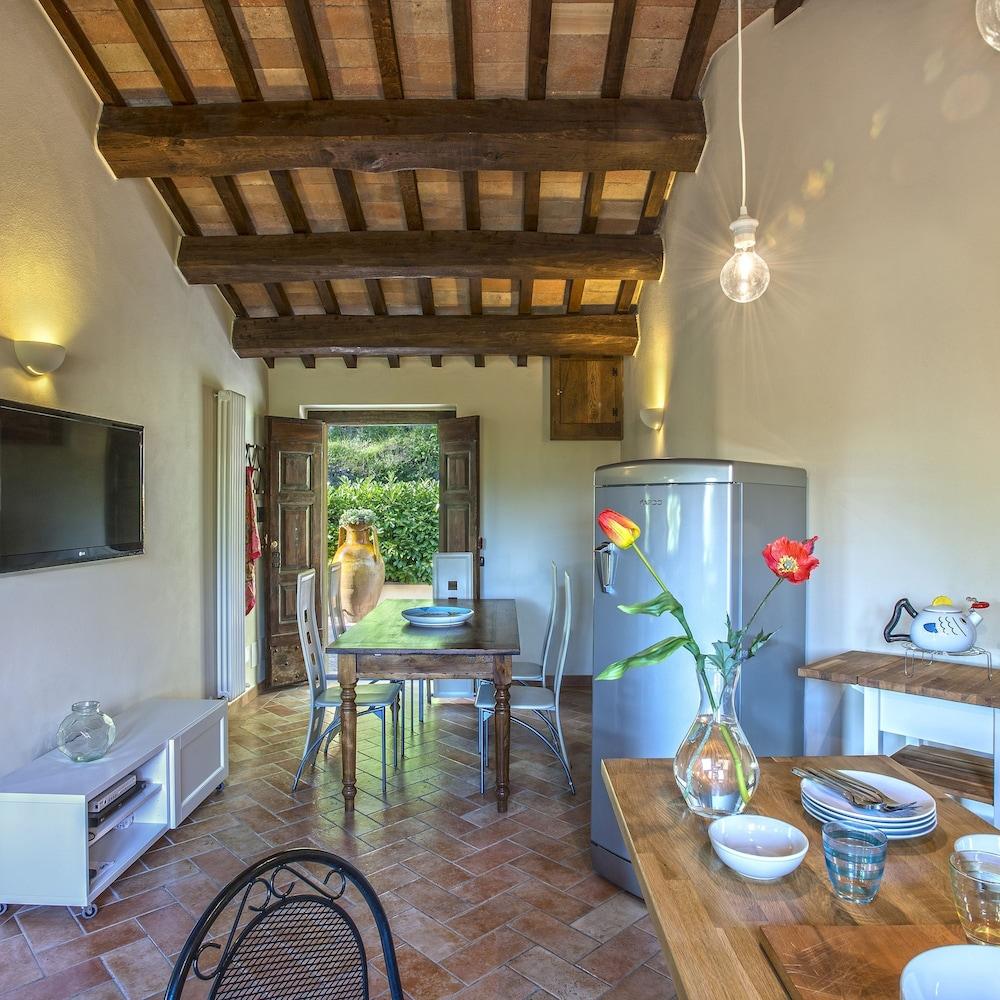 Casale Degli Ulivi 10 2 Emma Villas