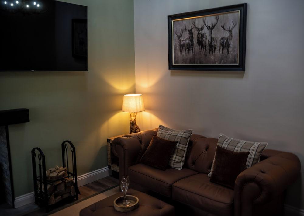 High Spec 1-bed Cottage in Staindrop, Darlington