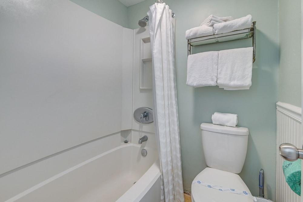 Balcony & Ocean View: Myrtle Beach Resort Condo!