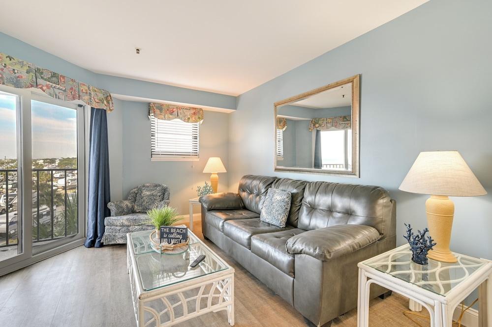Steps to Pool & Ocean: Myrtle Beach Resort Condo
