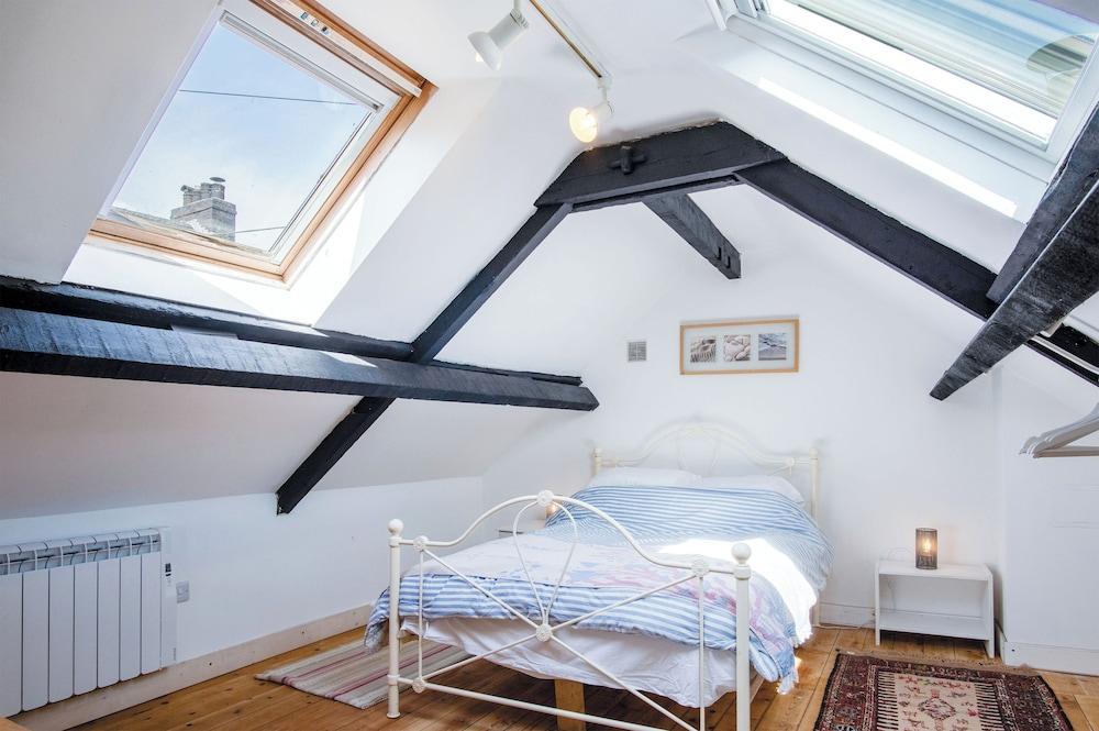 Soap Barn - 1 Bedroom Cottage - Manorbier