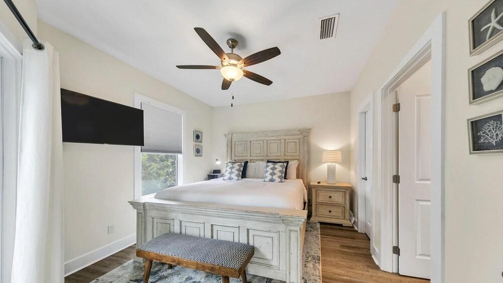 Hidden Lake Condos 321