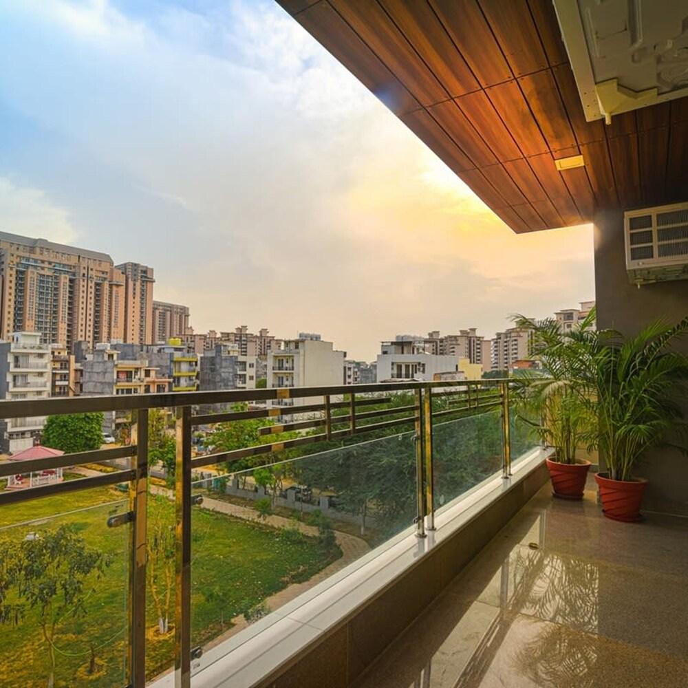 1bhk Service Apartments by Parfait Street