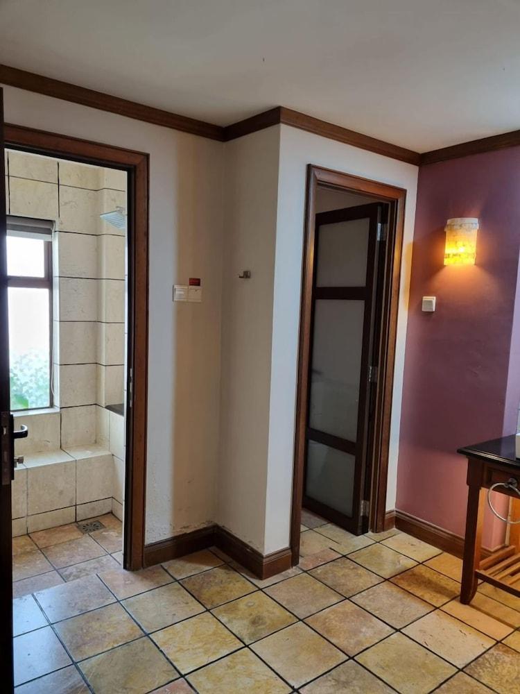 Alpine GLX Grand Pool Villa Upper Unit