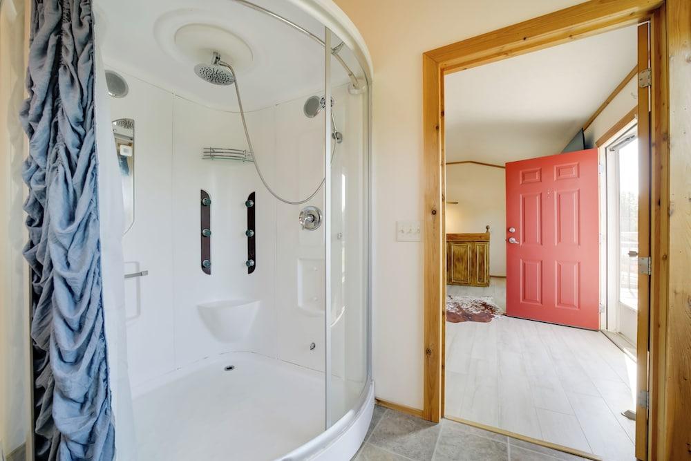 Charming Smokies Home Near National Park!