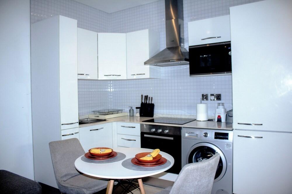 Fantastic Luxury Gem 5 Location Pool Gym