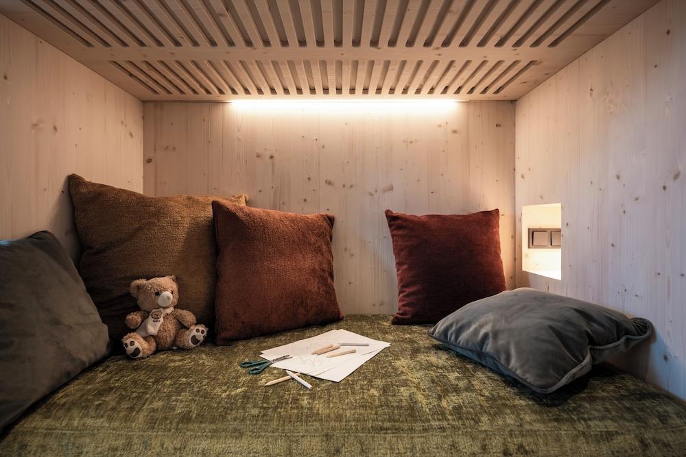 AKI Family Resort PLOSE