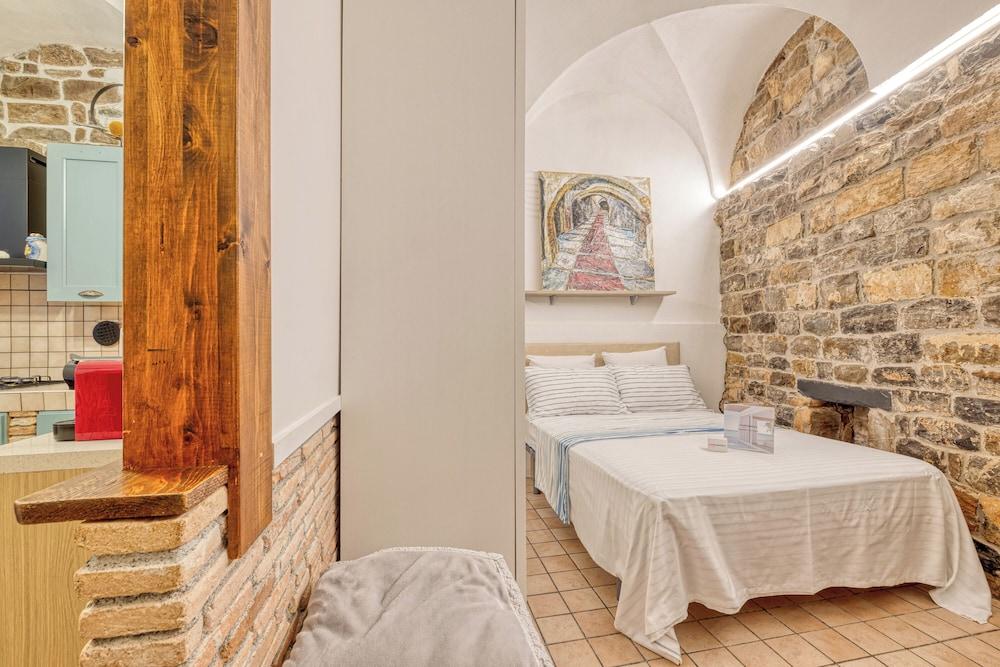 Caratteristico Appartamento In Centro