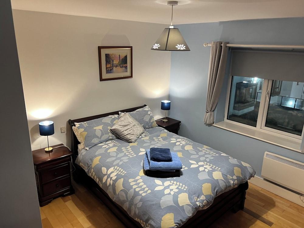 3 Bedroom Harbour View Apartment in Kinsale