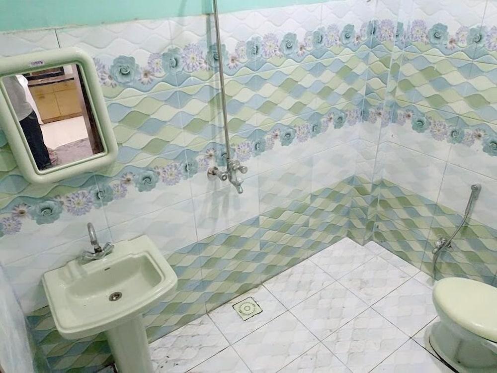 AA Digital Motel MULTAN