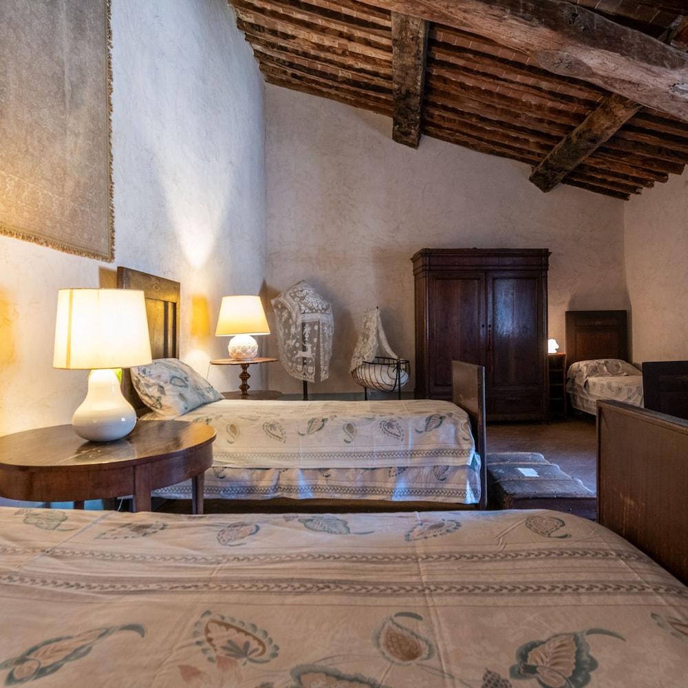 Alchimia Di Storia Attico di Charm nel Castello di Calci