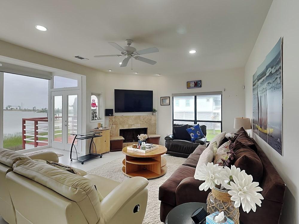 Dock of the Bay by Ryson Vacation Rentals