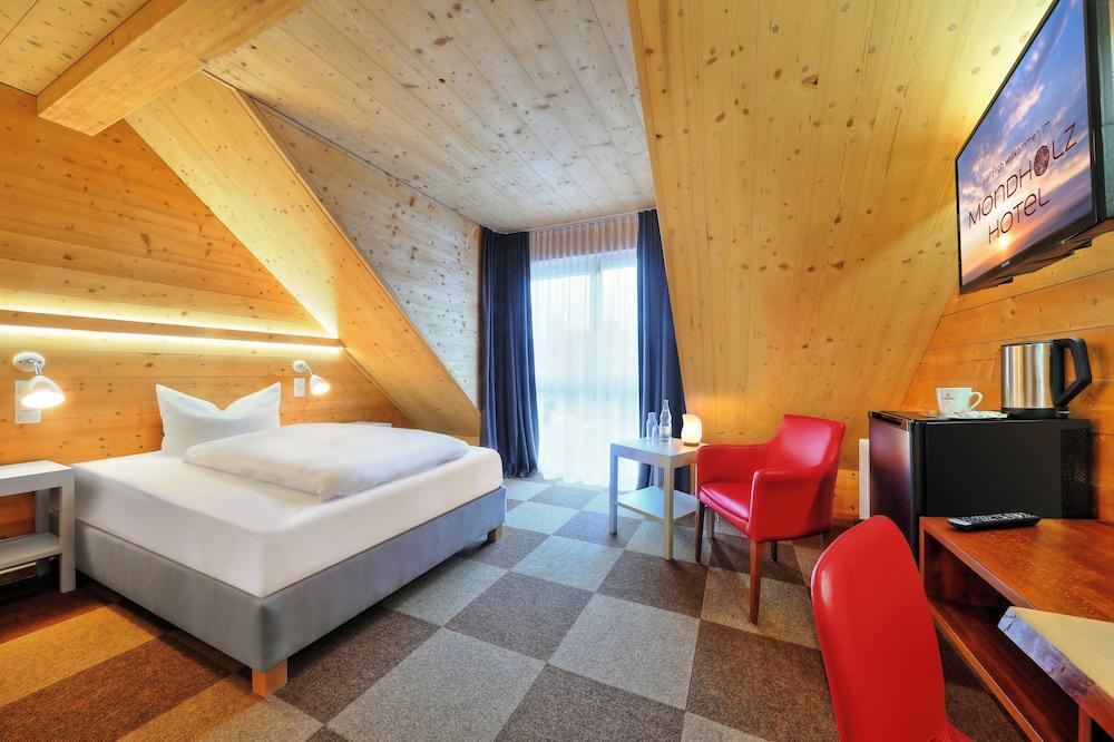 Hotel Müller Café & Wein . Mondholzhotel