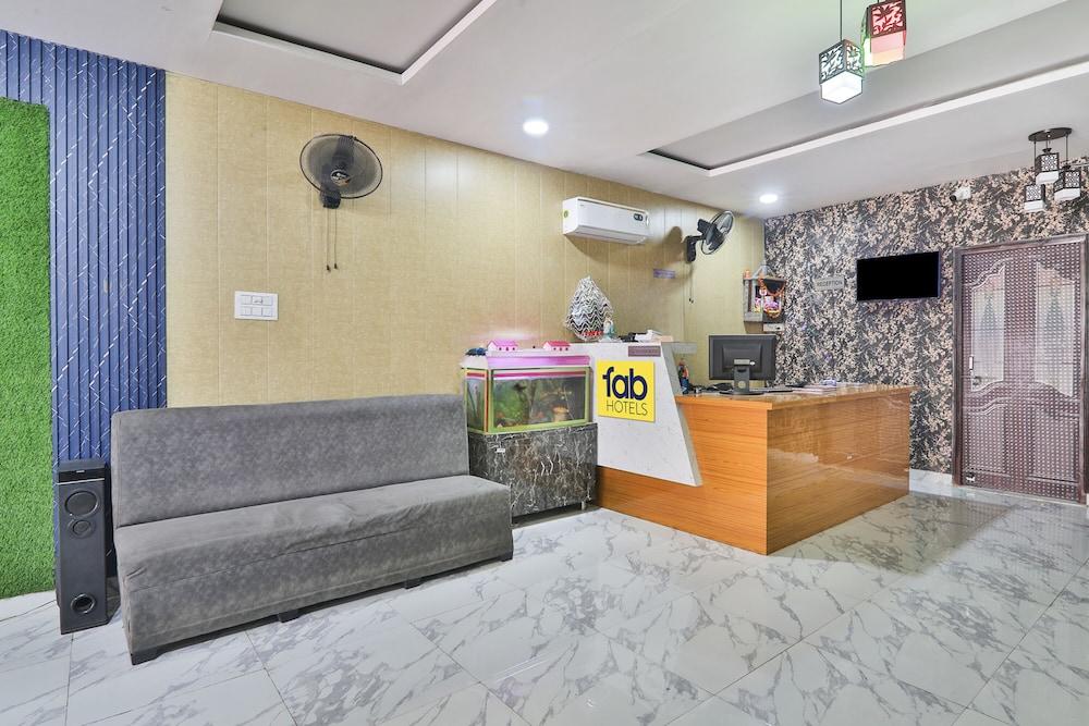 FabHotel Lucknow Inn
