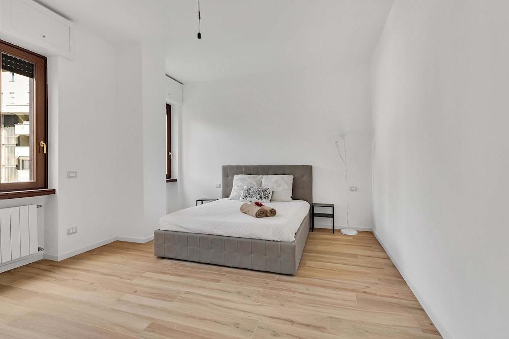 Alessia's Flat - Bonomelli