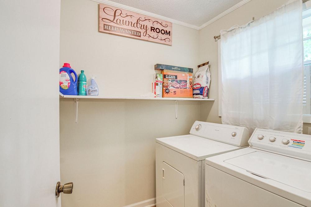 Jackson Home w/ Patio, 2 Grills & Ping-pong Table!