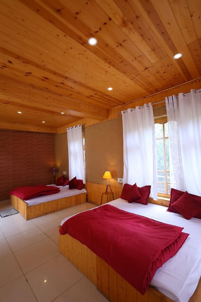 Tirthan Village Resort