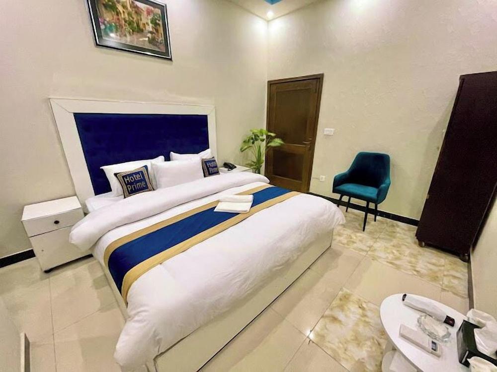 Go Hotel 001 Johar Town