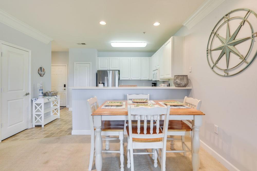 Pool Access & 11 Mi to Beach: Calabash Condo!