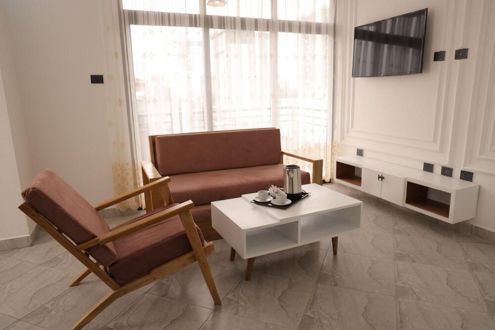 Yohannes Guesthouse Addis