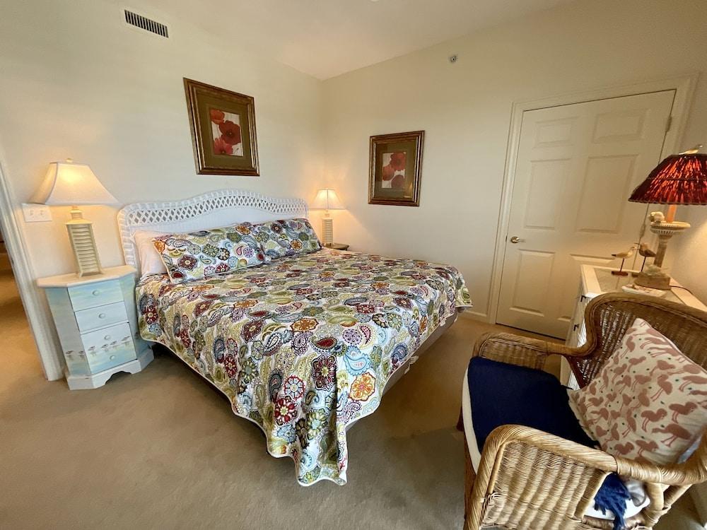 Corner Oceanfront 16th Floor Beauty With Access To All Amenities 4 Bedroom Condo