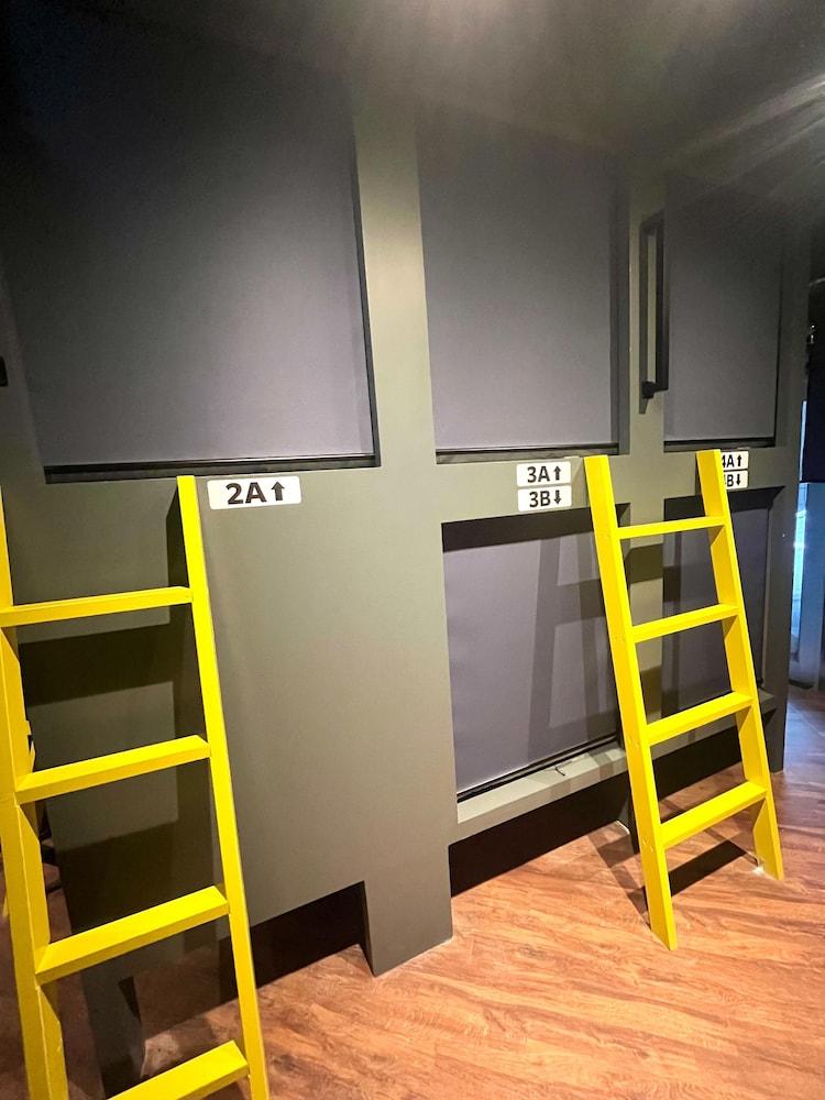 Shinjuku Nikka Hotel - Hostel