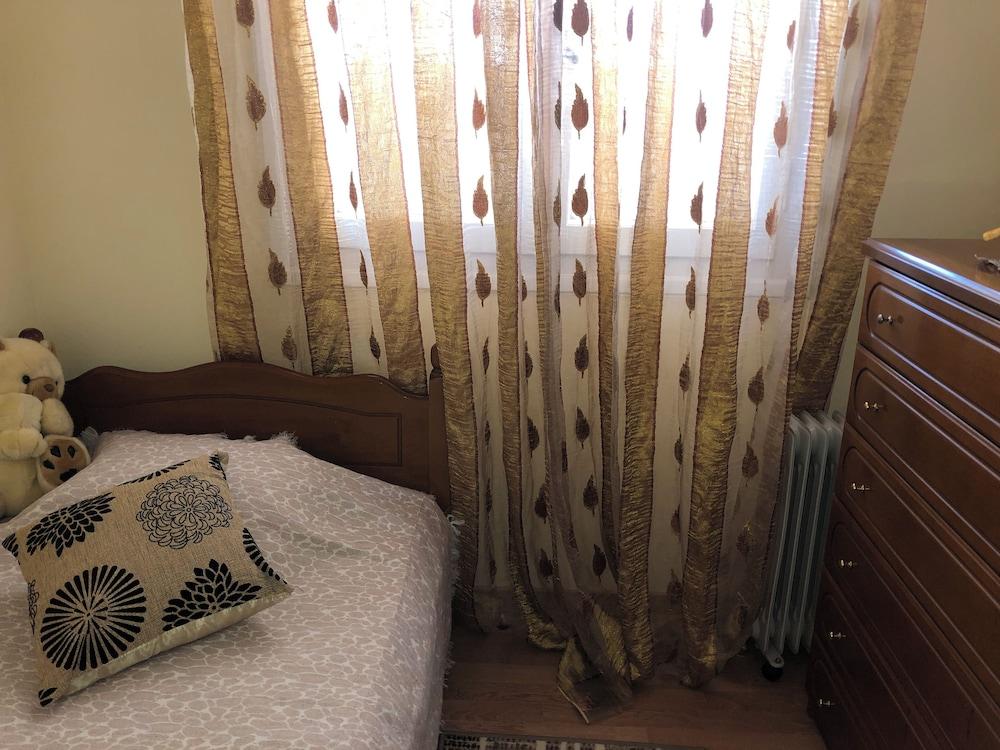 Athens Central Apartment With 2 Bedrooms