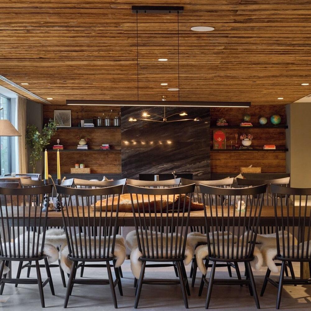 Luxury Apartments by Hyatus at The Asher