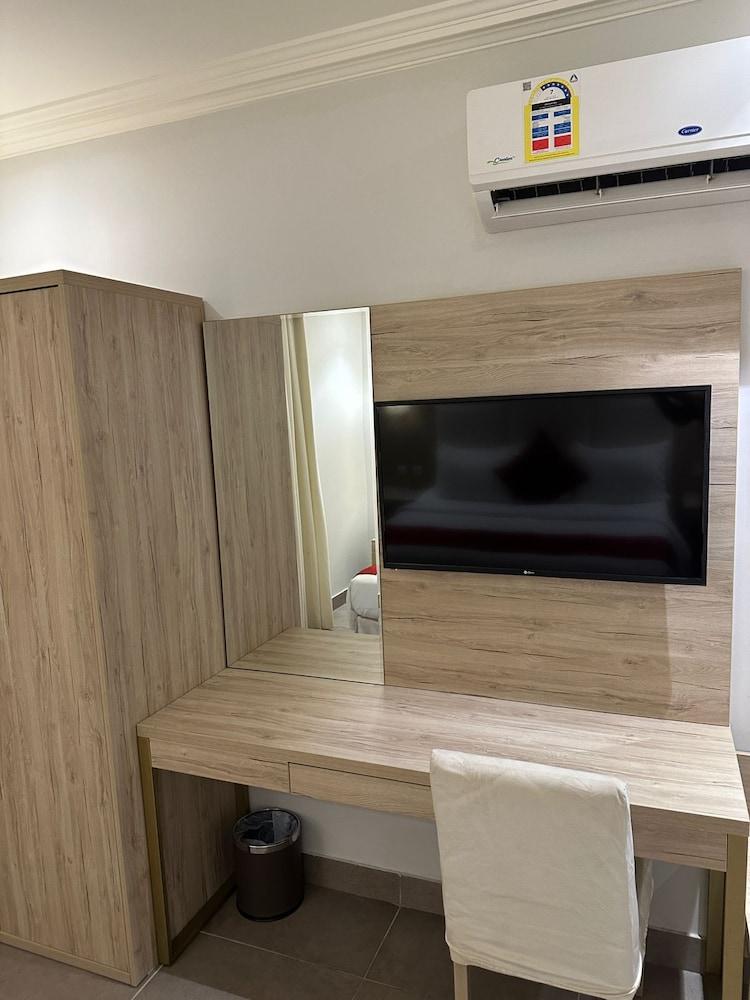 Palm Boutique company Al Zahra - شركه متجر النخيل - بالم بوتيك الزهراء