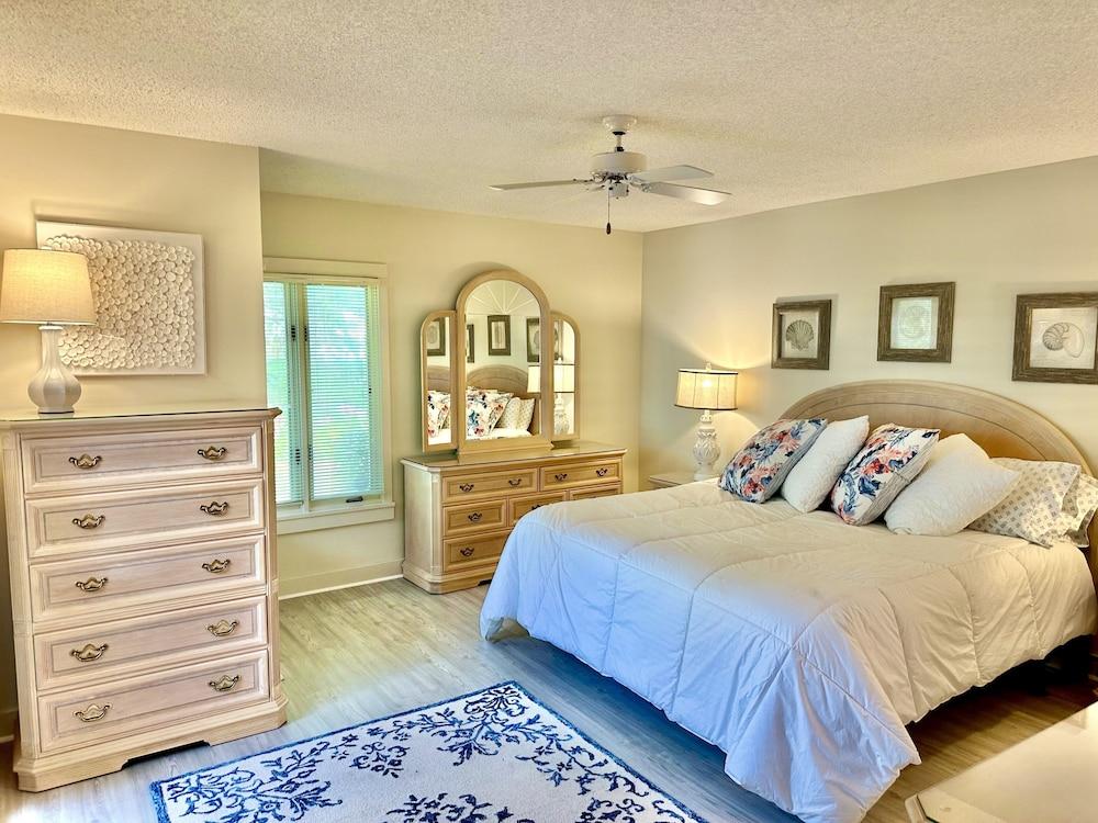 Sun-filled Villa With Access To All Resort Amenities, 3agt 3 Bedroom Villa