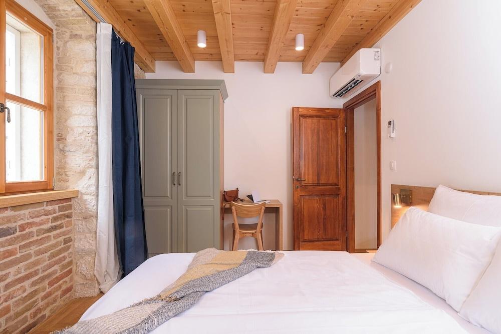 Oleander Center Suites