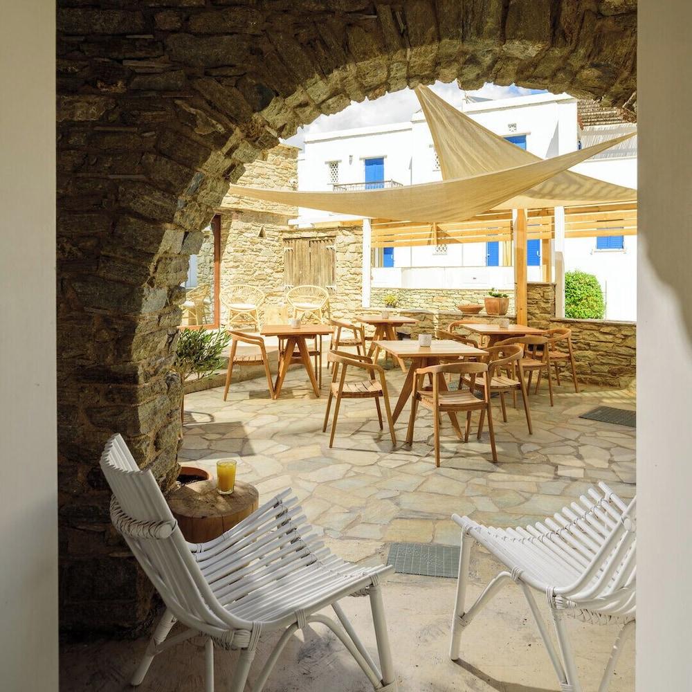 ALASI NEW Hotel - Private Jacuzzi Suites