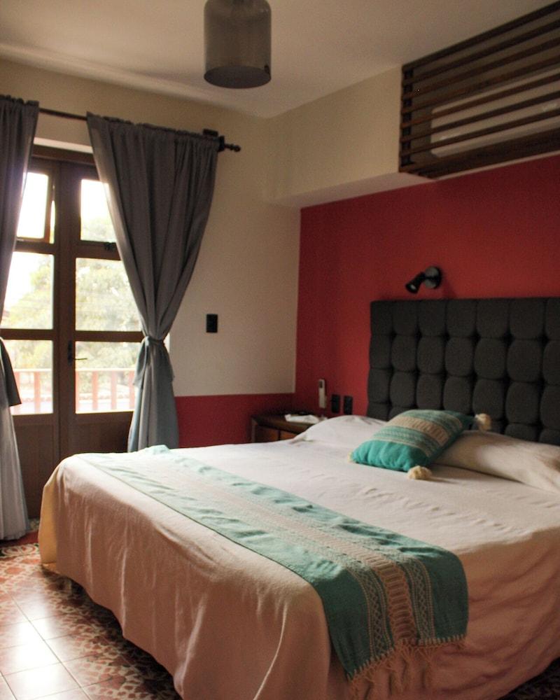 Lidia Anturios Suites