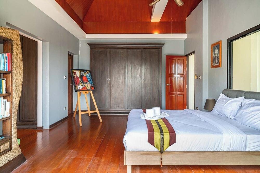 Stunning 5BR Sea View Villa - KBR22