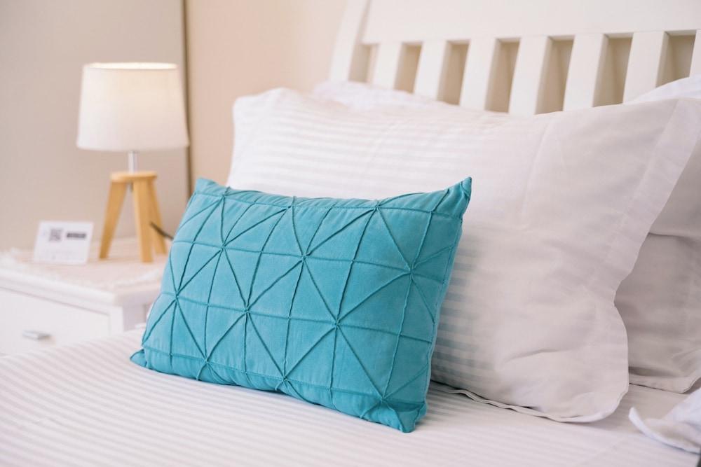 Deluxe Studio Apartment with Sea view