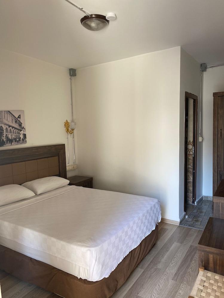 Hülya Hanım Konağı