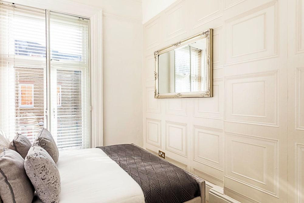 Stylish Apartment In Leafy Richmond