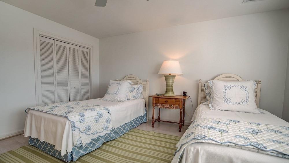 Well-appointed Oceanfront Villa With Elevator, Wifi And Decorated In A French Country Style 3 Bedroom Villa by Peace Vacations