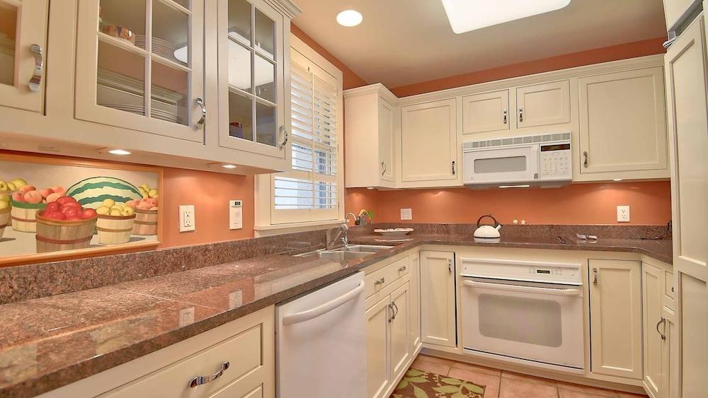 Nicely Furnished Downstairs Villa; That Opens To A Porch Overlooking The Ocean 2 Bedroom Villa by Peace Vacations