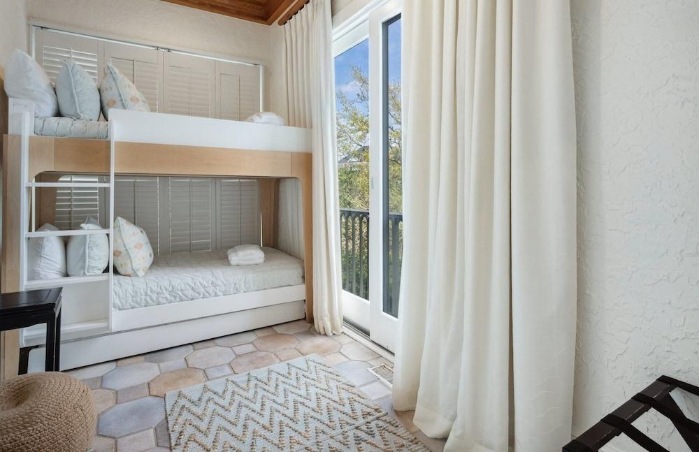 Vacation In Luxury And Style With Sweeping Ocean Views At Pearce House. 6 Bedroom Home by Peace Vacations