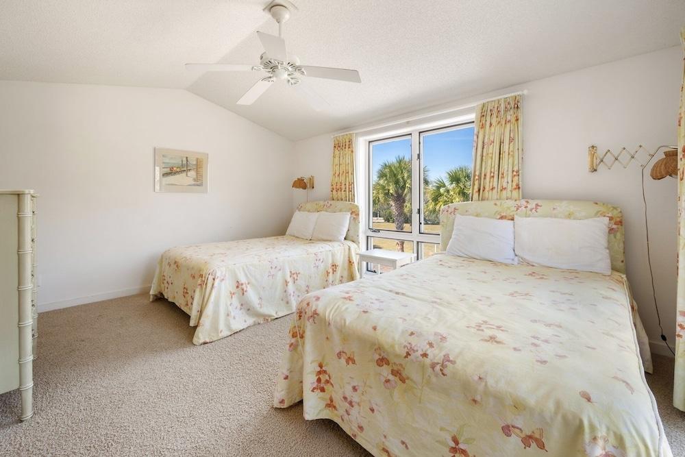 Inviting Ocean View Villa With Easy Beach And Pool Access Deans 3 Bedroom Villa by Peace Vacations