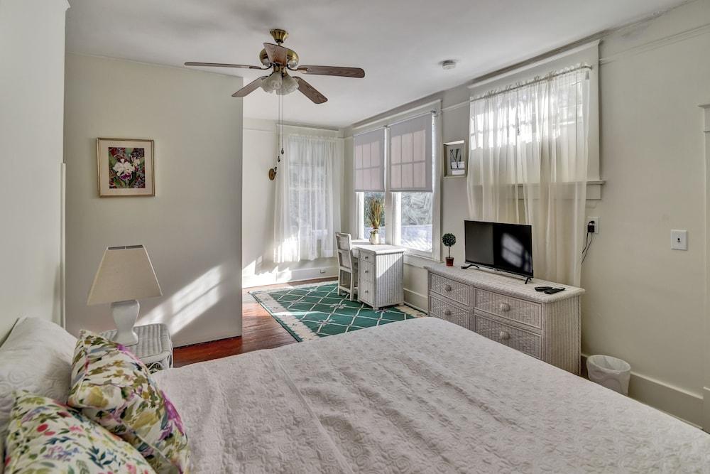 Arcadia Bed & Breakfast