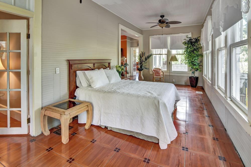 Arcadia Bed & Breakfast