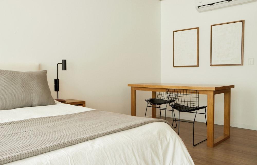 Hestia at Pasaje Calas