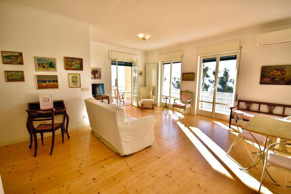 Panorama Apartment in Ospedaletti