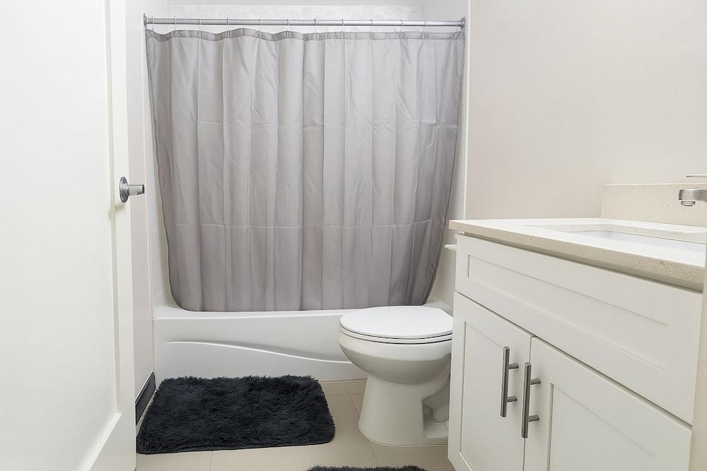 Cozy Portmore Apartment With 2 Bedrooms