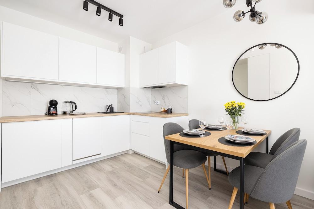 Apartment With Parking & A/C by Renters